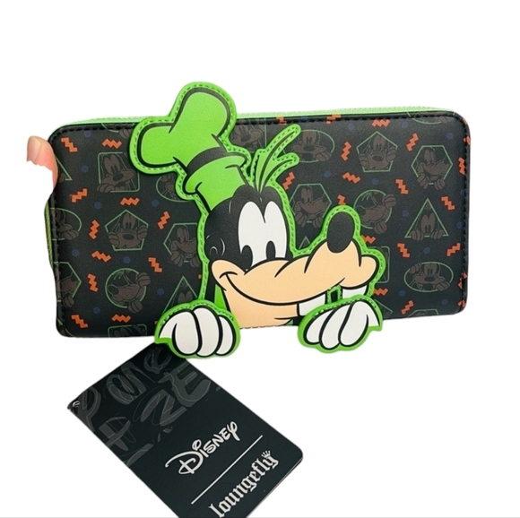 🔹️Loungefly 🔹️x  Disney Goofy  long zip around Wallet - Picture 1 of 8